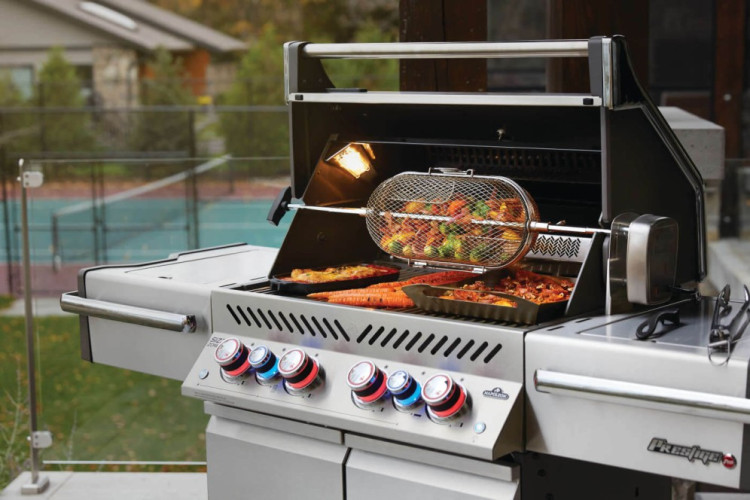 Barbacoa NAPOLEON PRESTIGE PRO™ 500 RSIB